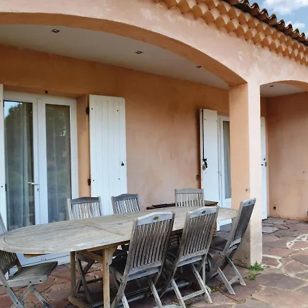 Three-bedroom Holiday In Vecchio 维琪奥港